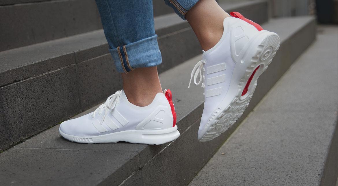  ランニング　専用 adidas Originals ZX Flux Smooth W 